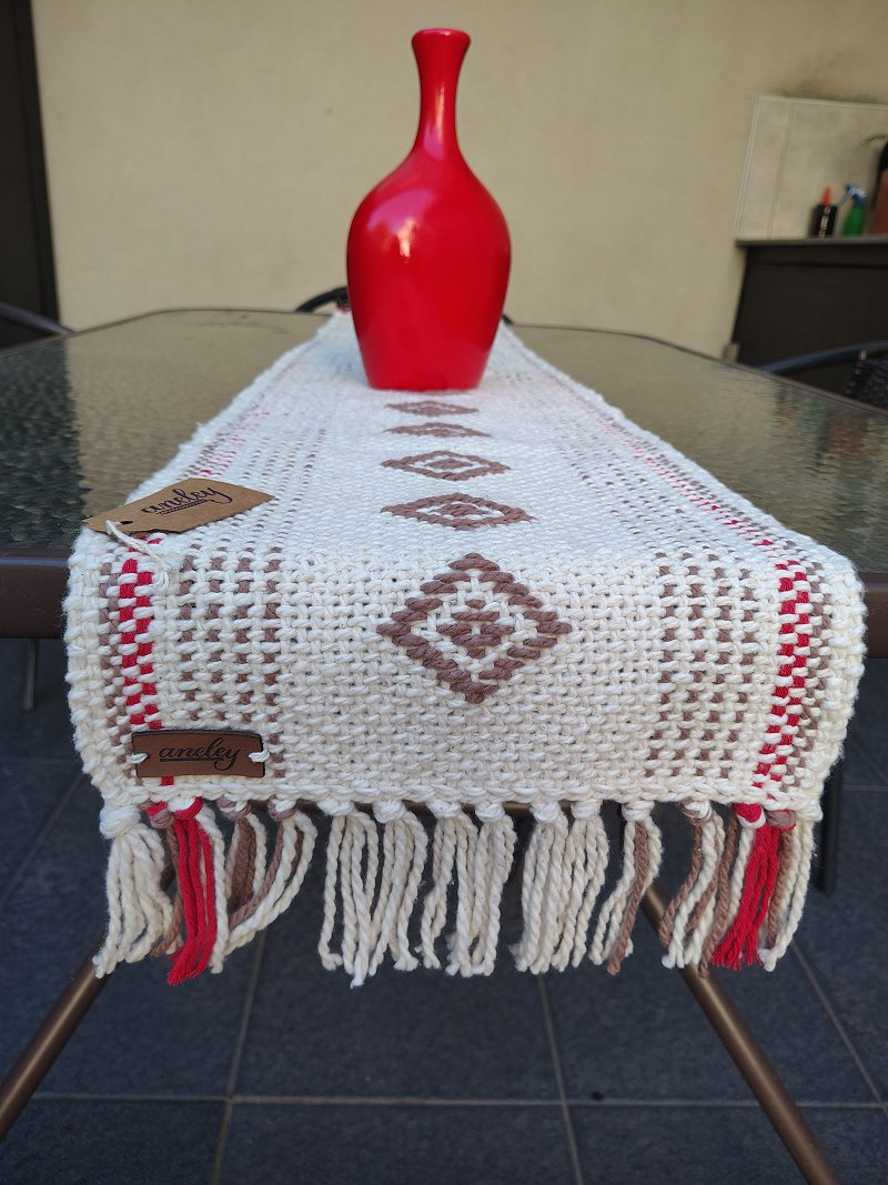 Caminos de mesa tejidos en telar Rupu Rombos artesanales
